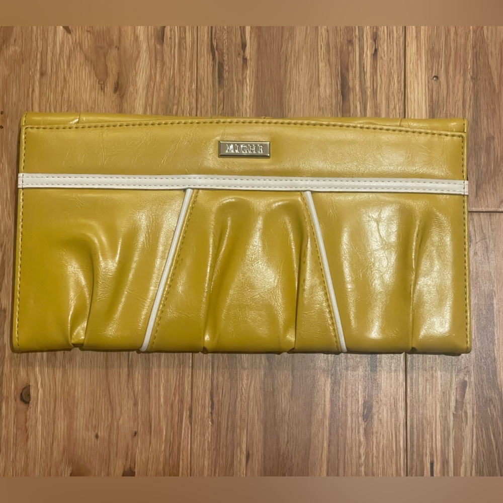 Miche Classic Shell Daisy Yellow Shell Only - Mus… - image 1